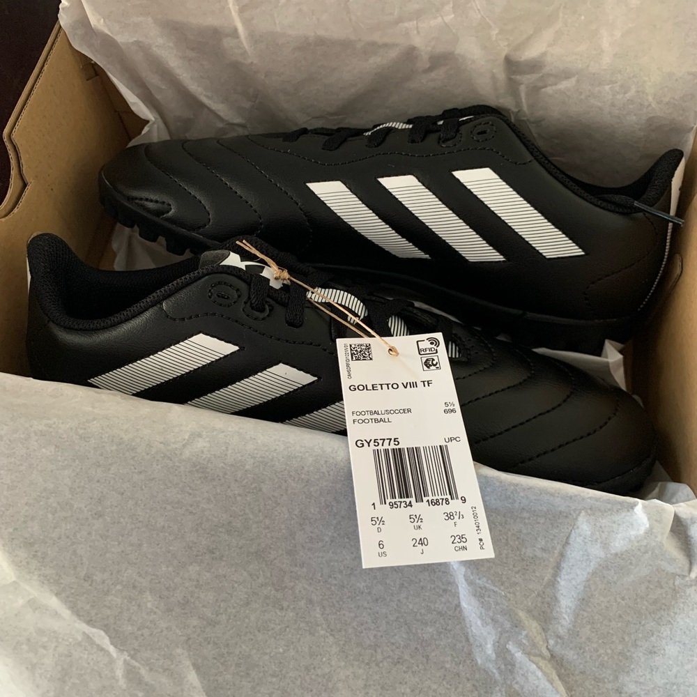 Adidas Football/Soccer Shoes M/6 W/7 Unisex good for men,woman,kids